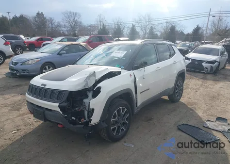 2021 Jeep Compass Trailhawk 4X4 z USA, uszkodzony, nr VIN 3C4NJDDB5MT519348